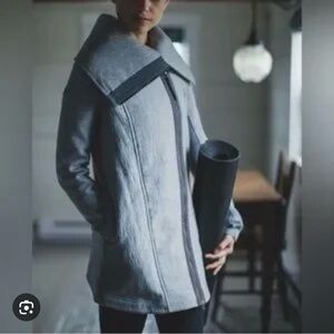 lululemon athletica Gray Lightweight Jacket